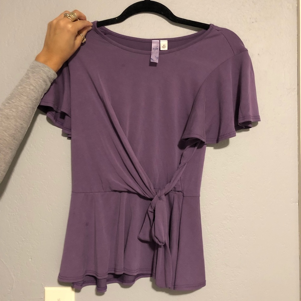 FRANCESCA’s PEPLUM TIE BLOUSE